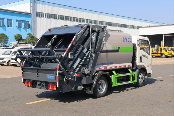 (5方)重汽豪沃蓝牌压缩垃圾车