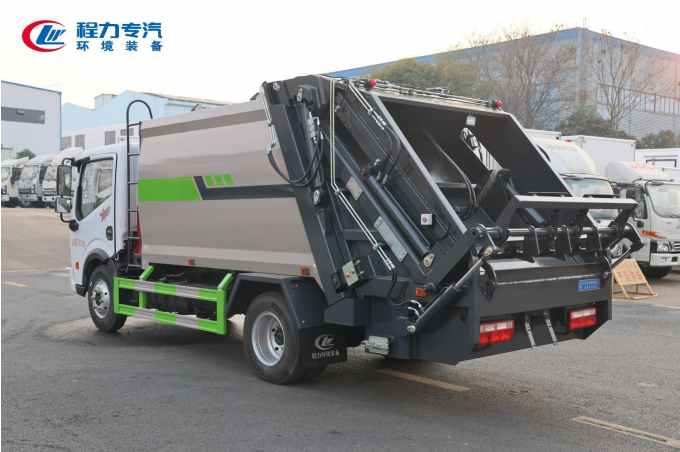 (8方)东风多利卡D6新款压缩垃圾车