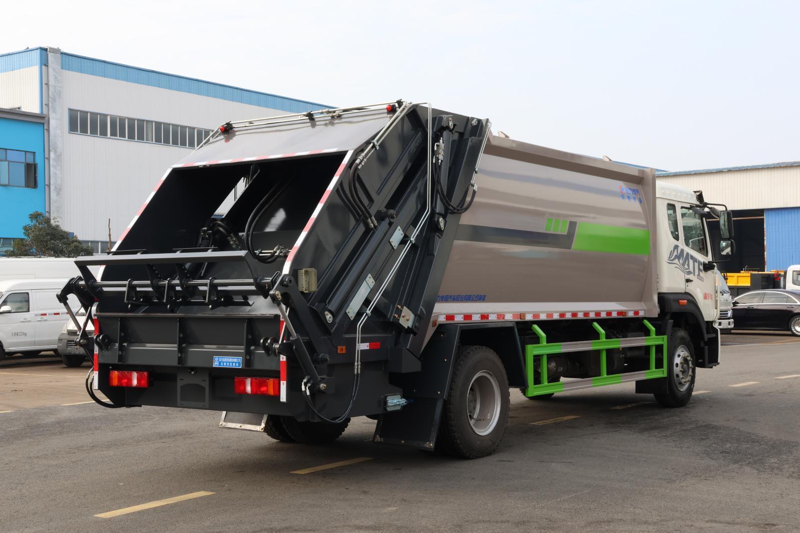 (15方)重汽豪沃压缩垃圾车