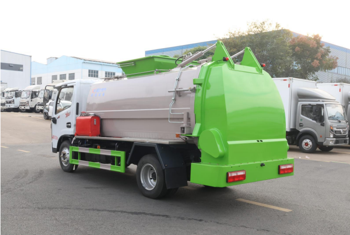 东风多利卡餐厨垃圾车